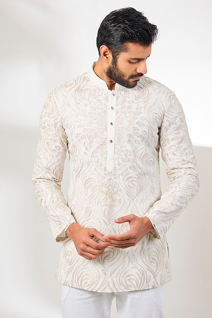Ivory Chanderi Aari Embroidered Short Kurta by Arun Verma at Pernia's Pop Up Shop