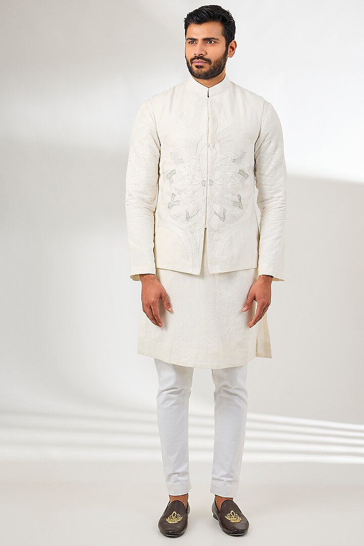 Ivory Silk Thread & Resham Embroidered Bundi Jacket by Arun Verma at Pernia's Pop Up Shop