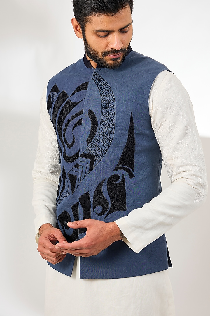 Royal Blue Fine Velvet Thread Embroidered Bundi Jacket by Arun Verma at Pernia's Pop Up Shop