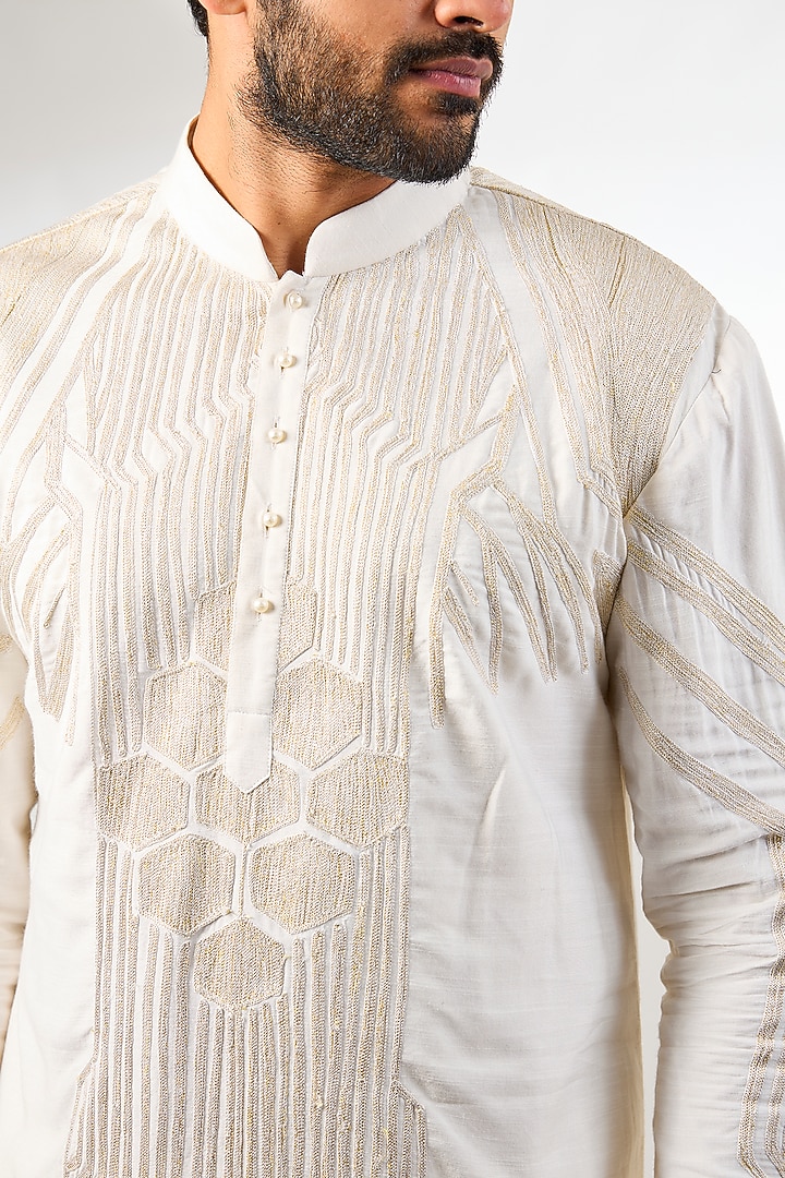 Ivory Silk Resham & Aari Embroidered Short Kurta by Arun Verma at Pernia's Pop Up Shop