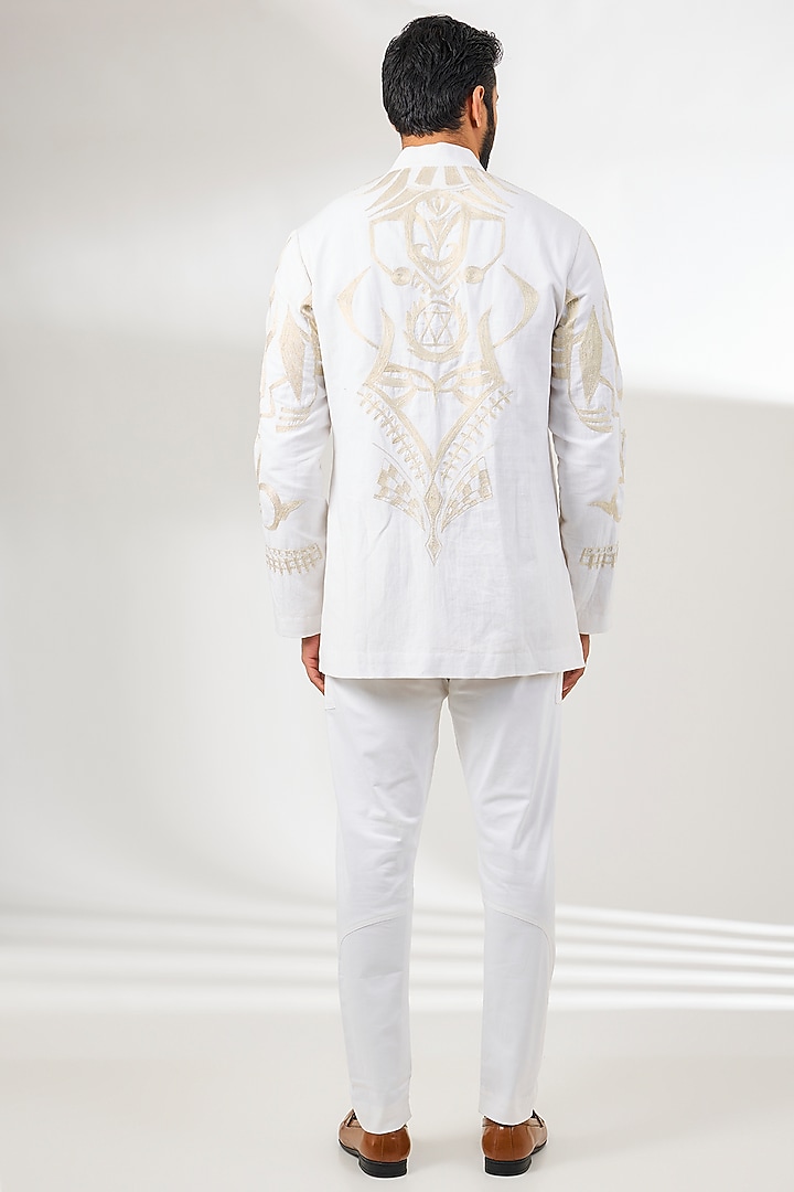 Ivory Silk Resham & Aari Embroidered Short Kurta by Arun Verma at Pernia's Pop Up Shop
