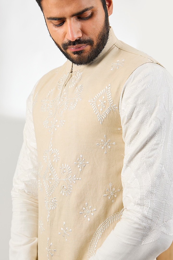Beige Linen Thread & Resham Embroidered Bundi Jacket by Arun Verma at Pernia's Pop Up Shop