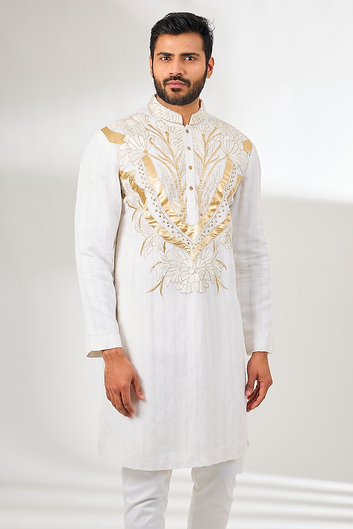 Ivory Chanderi Applique & Thread Work Kurta by Arun Verma