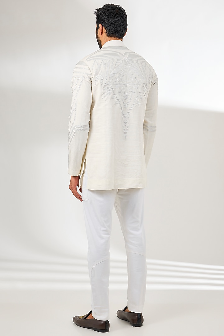 White Linen Applique Embroidered Short Kurta by Arun Verma at Pernia's Pop Up Shop