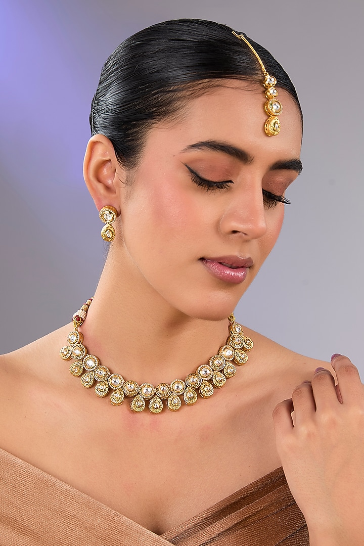 Gold Finish Kundan Polki Choker Necklace Set by Aura Trends at Pernia's Pop Up Shop
