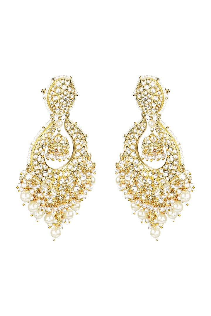 Gold Finish Kundan Earrings With Maang Tikka by Aura Trends at Pernia's Pop Up Shop
