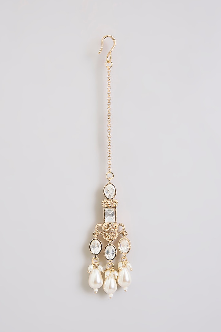 Gold Finish Kundan Polki & Pearl Drop Maangtikka by Aura Trends at Pernia's Pop Up Shop