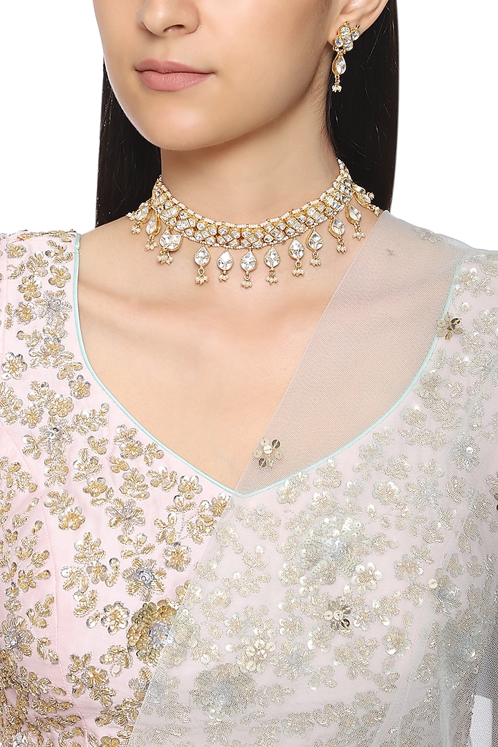 Gold Plated Semi-Precious Stones Kundan Necklace by Auraa Trends
