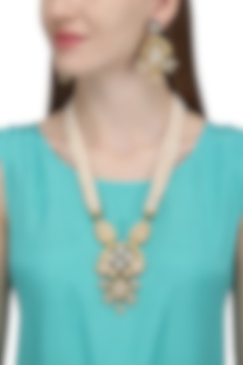 Gold Plated Kundan and Pearl Necklace Set by Auraa Trends