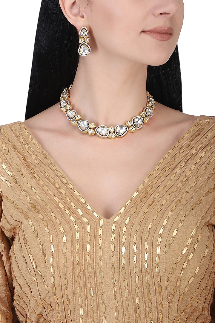 Gold plated kundan choker necklace set by AURAA TRENDS