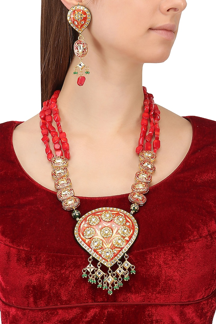 Gold Finish Kundan and Semi Precious Stones Necklace Set by Auraa Trends
