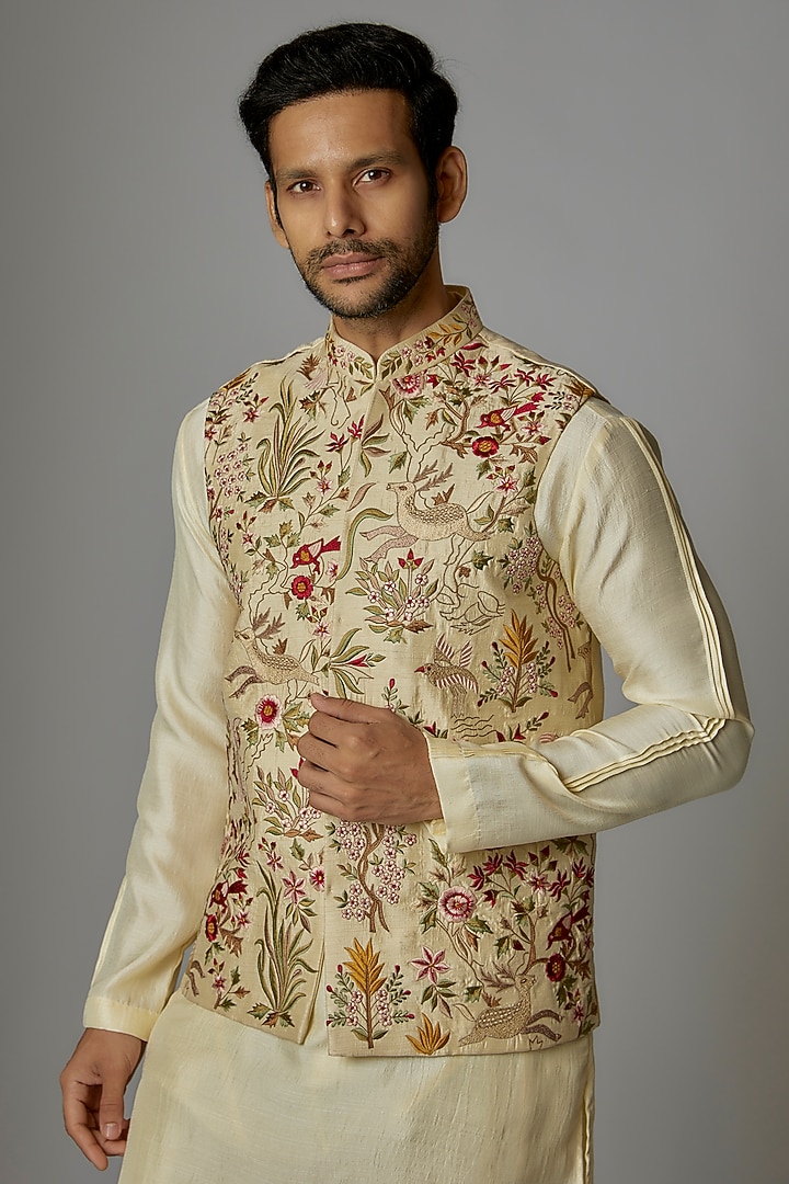 Cream Nysa Silk Embroidered Bundi Jacket Set by AVEGA at Pernia's Pop Up Shop