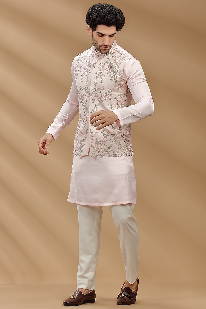 Pink Embroidered Bundi Jacket With Kurta Set by AVEGA