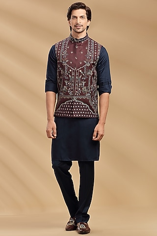 Maroon Embroidered Bundi Jacket With Kurta Set by AVEGA