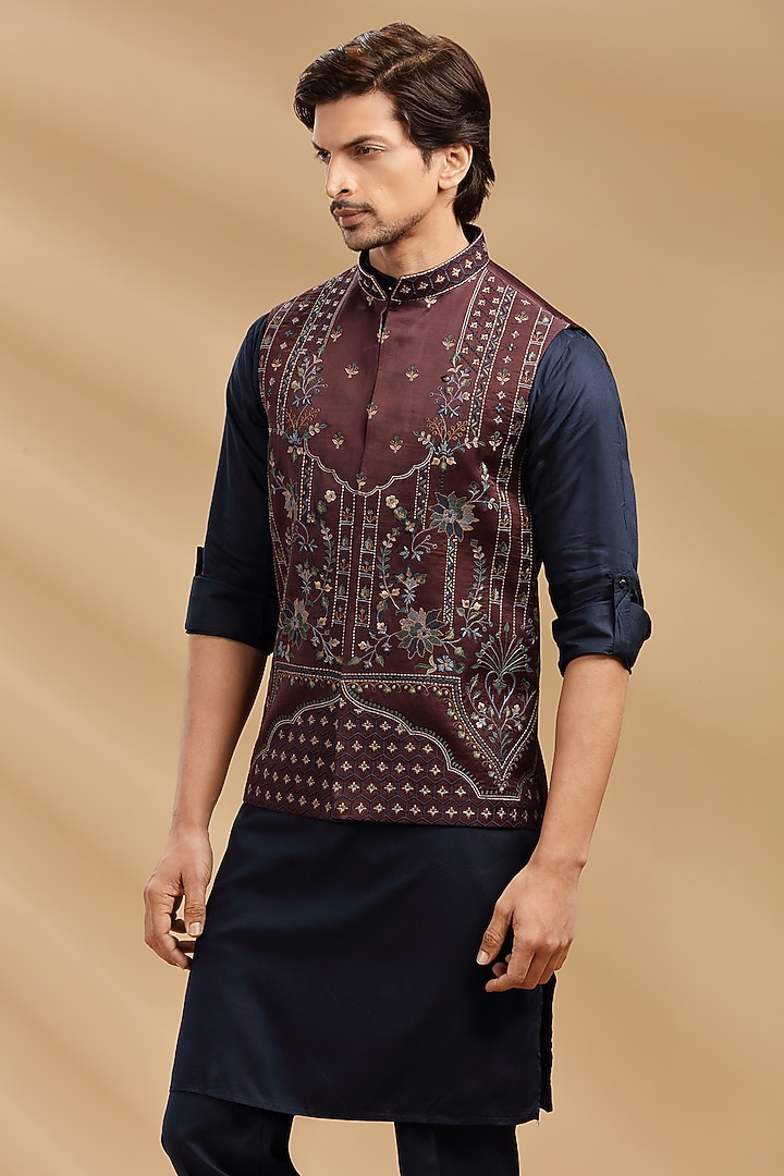 Maroon Embroidered Bundi Jacket With Kurta Set by AVEGA at Pernia's Pop Up Shop