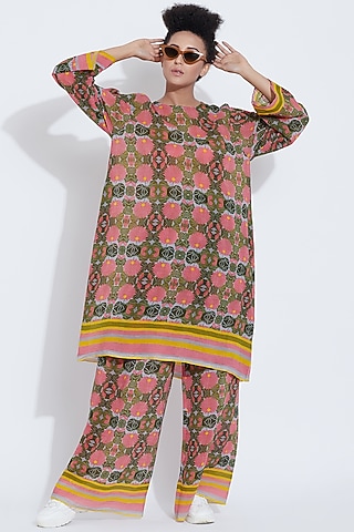 Pink & Green Silk Printed Pants by Aartivijay Gupta