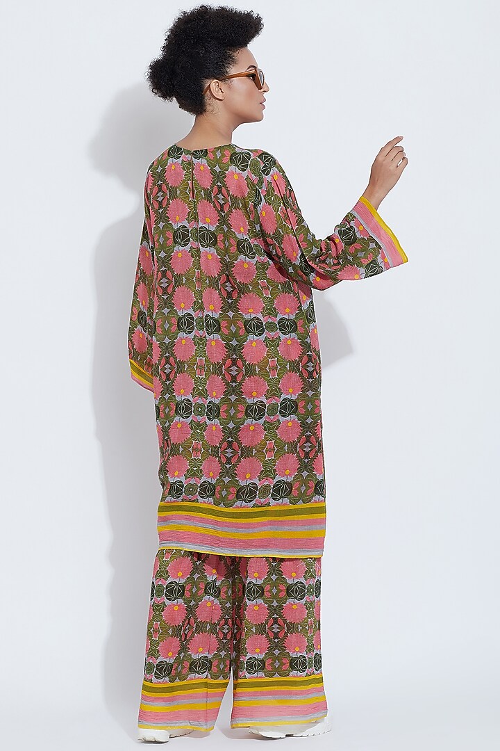 Pink & Green Silk Printed Pants by Aartivijay Gupta at Pernia's Pop Up Shop