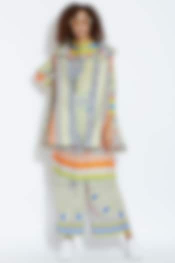 Green & Blue Printed Pants by Aartivijay Gupta at Pernia's Pop Up Shop