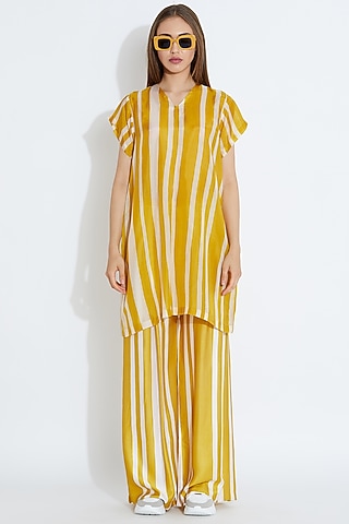 Yellow & White Striped Print Top by Aartivijay Gupta