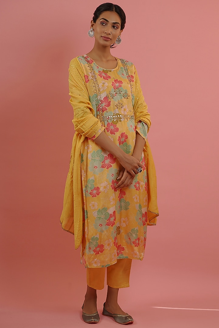 Yellow Muslin Printed & Embroidered Kurta Set by AVAHA at Pernia's Pop Up Shop