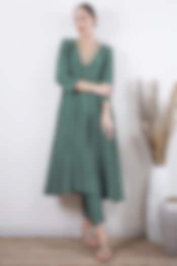 Forest Green Satin Silk Printed Kurta Set by AVAHA at Pernia's Pop Up Shop