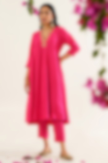 Pink Dola Silk Kurta Set by AVAHA at Pernia's Pop Up Shop