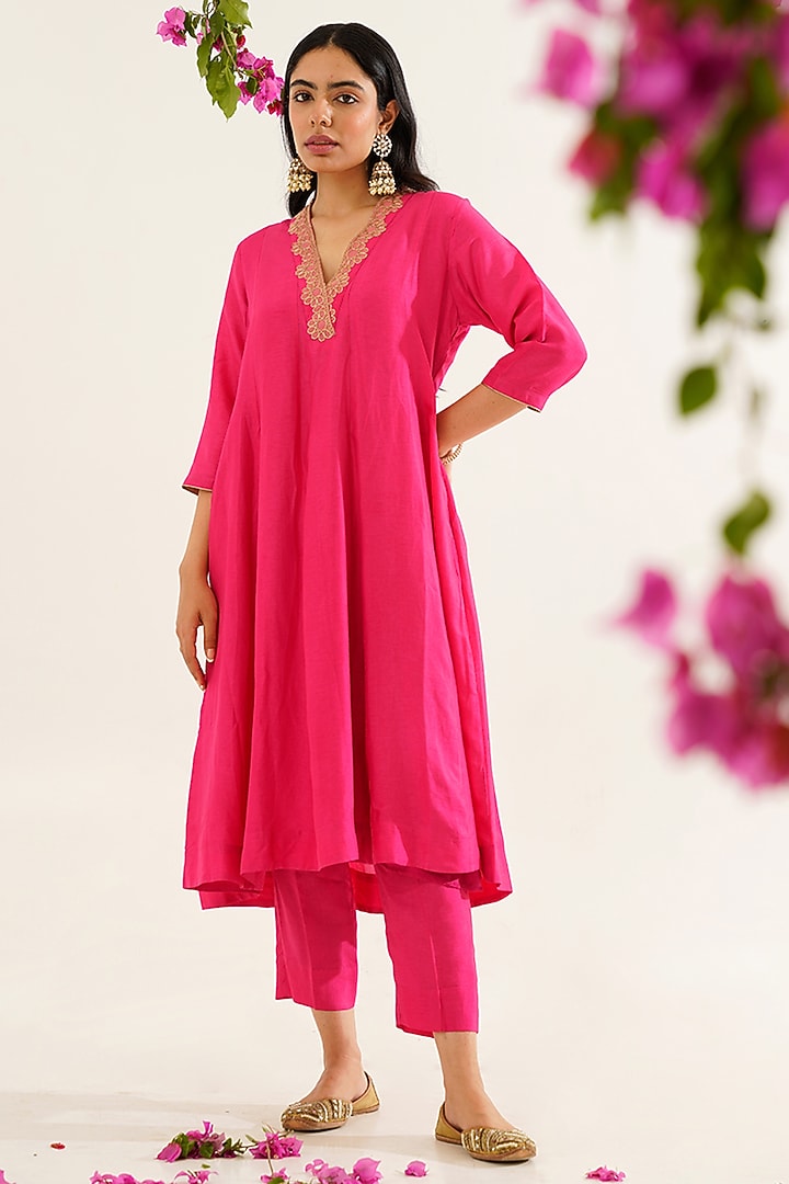 Pink Dola Silk Kurta Set by AVAHA at Pernia's Pop Up Shop