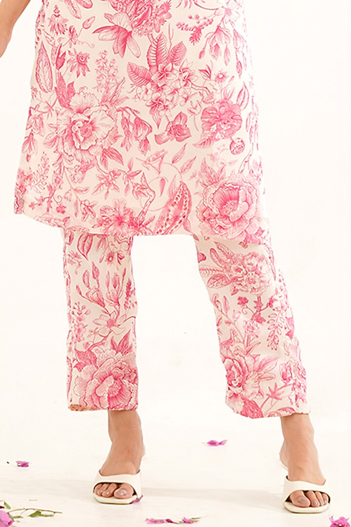 White Tabby Silk Floral Printed Kurta Set by AVAHA at Pernia's Pop Up Shop