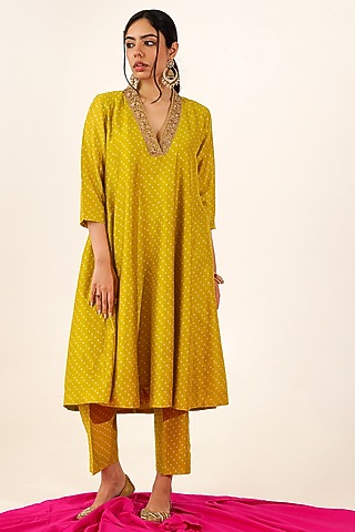 Automic Yellow Pure Chanderi Kurta Set by AVAHA