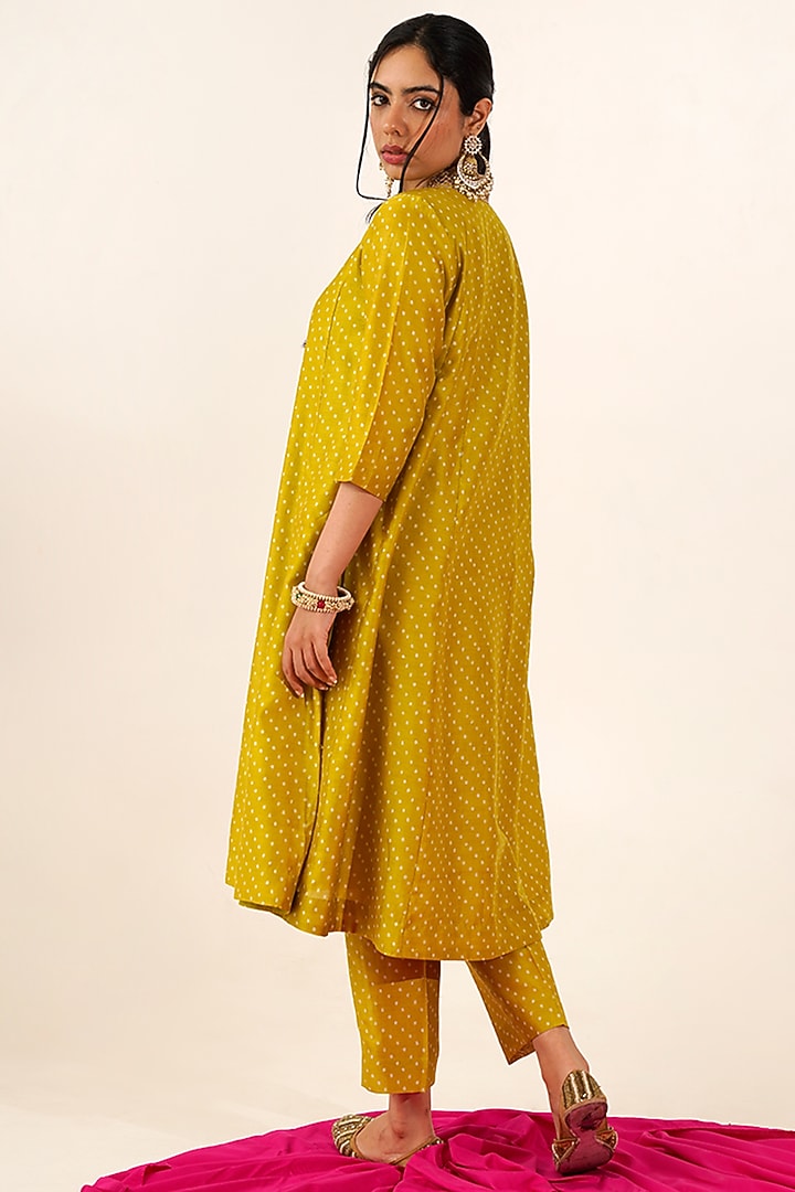 Automic Yellow Pure Chanderi Kurta Set by AVAHA at Pernia's Pop Up Shop
