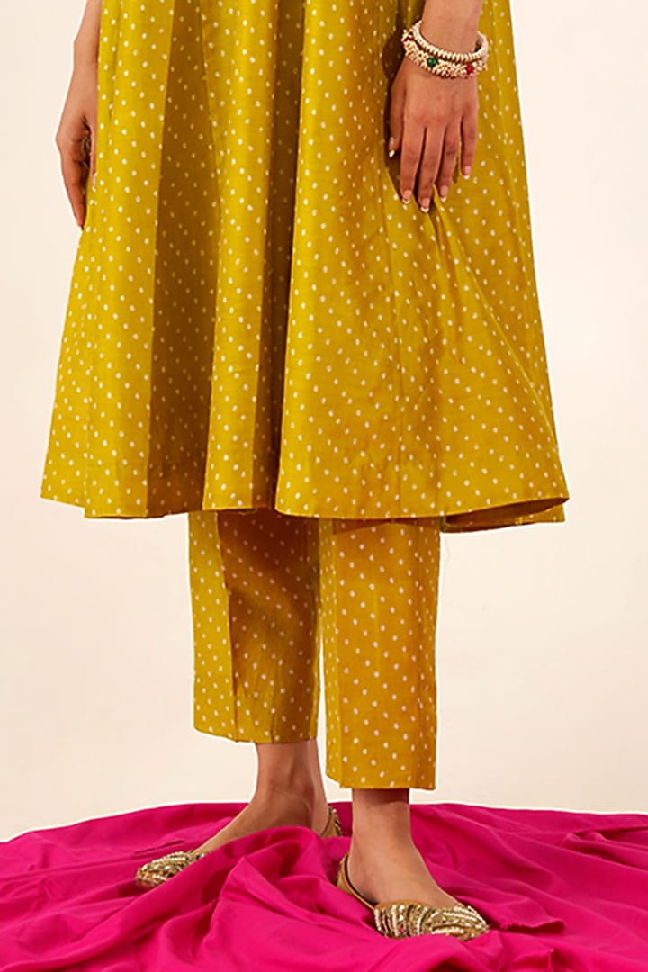 Automic Yellow Pure Chanderi Kurta Set by AVAHA at Pernia's Pop Up Shop