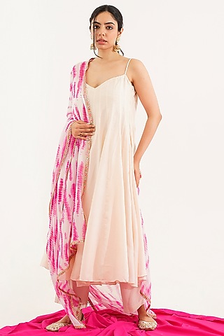 Off-White Dola Silk Kalidar Anarkali Set by AVAHA