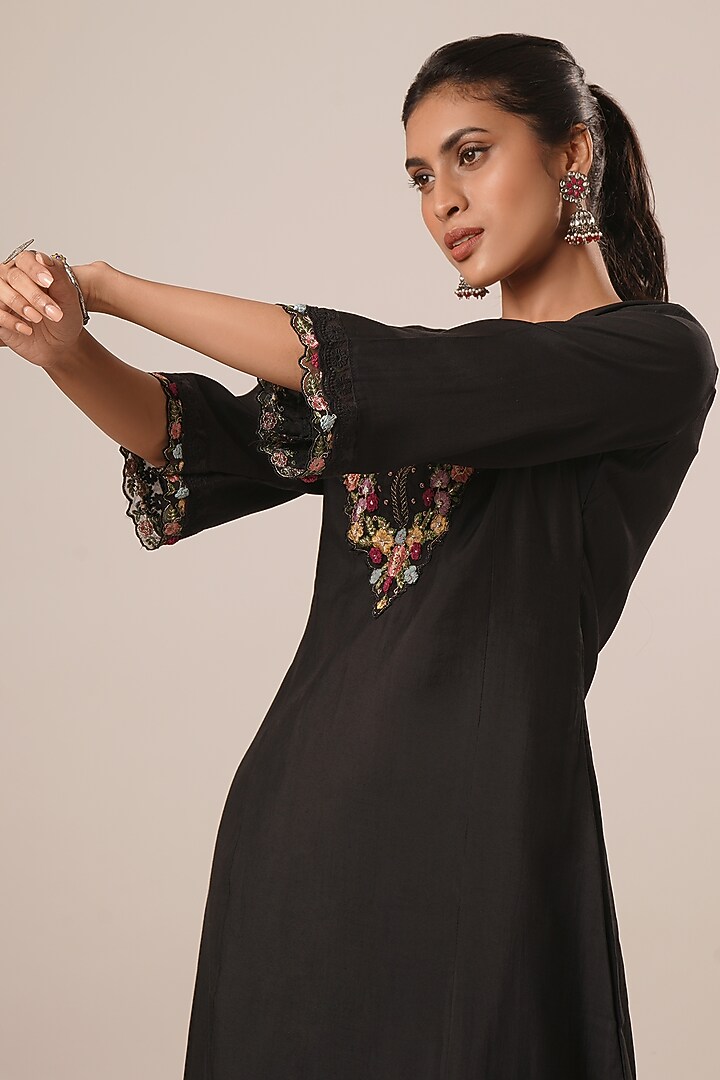 Black Pure Viscose Silk Thread Work A-Line Kurta Set by AVAHA at Pernia's Pop Up Shop