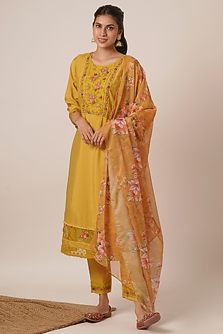 Yellow Pure Viscose Silk Thread Work A-Line Kurta Set by AVAHA