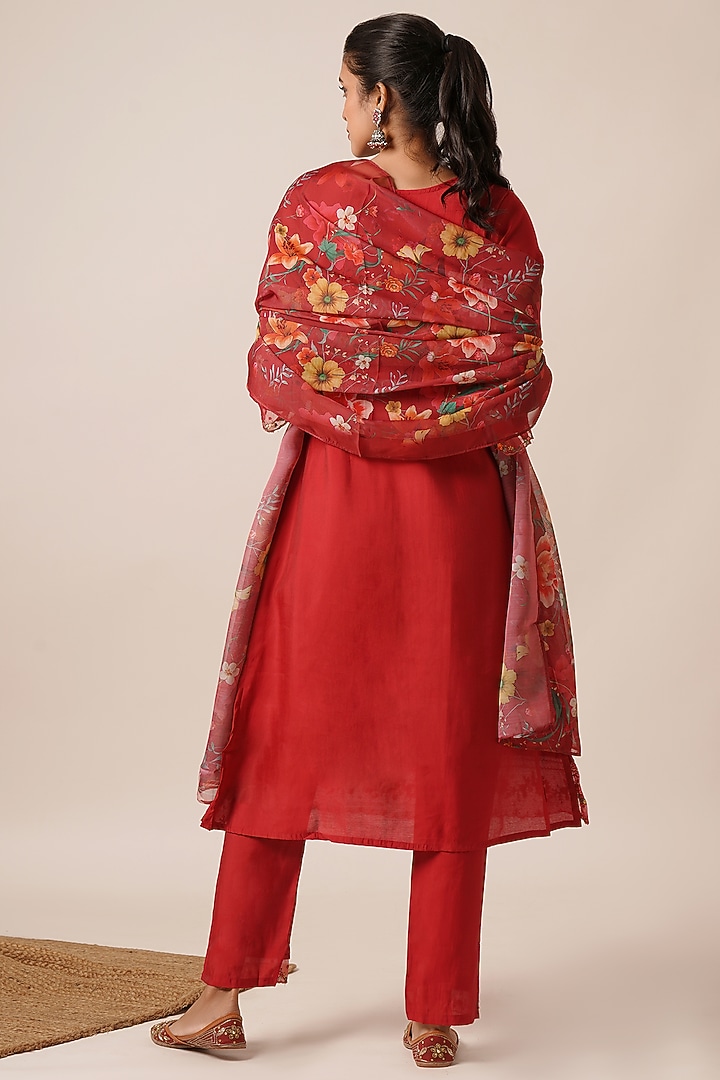 Red Pure Viscose Silk Thread Work A-Line Kurta Set by AVAHA at Pernia's Pop Up Shop
