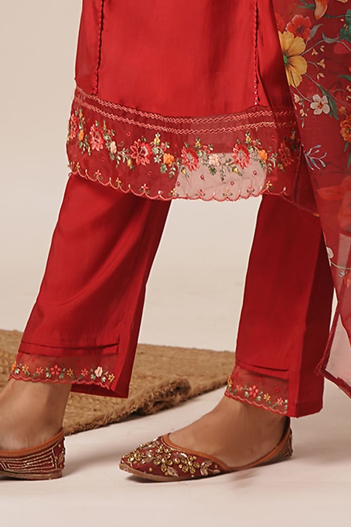 Red Pure Viscose Silk Thread Work A-Line Kurta Set by AVAHA at Pernia's Pop Up Shop
