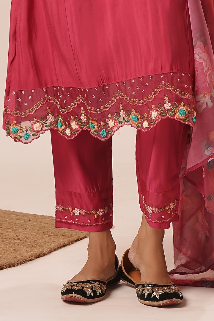Pink Pure Viscose Silk Thread Work A-Line Kurta Set by AVAHA at Pernia's Pop Up Shop