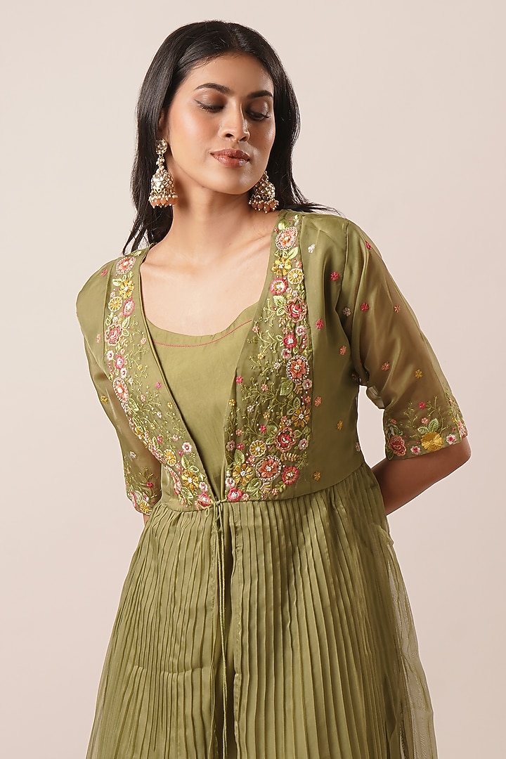 Green Viscose Silk Thread Embroidered Jacket Kurta Set by AVAHA at Pernia's Pop Up Shop