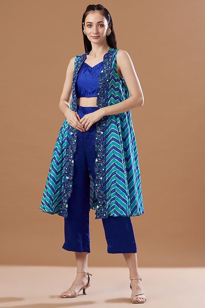 Turquoise Leheriya Printed Cape Set by Anvita Jain Label