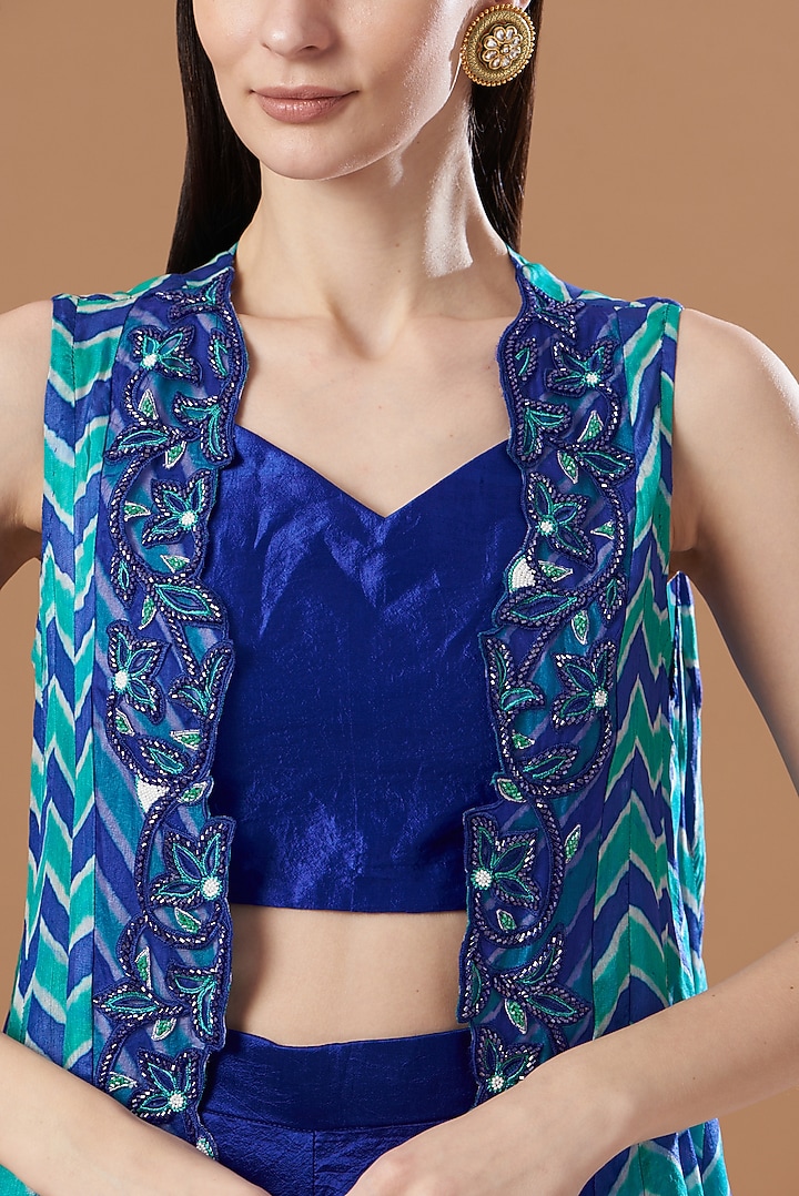Turquoise Leheriya Printed Cape Set by Anvita Jain Label at Pernia's Pop Up Shop