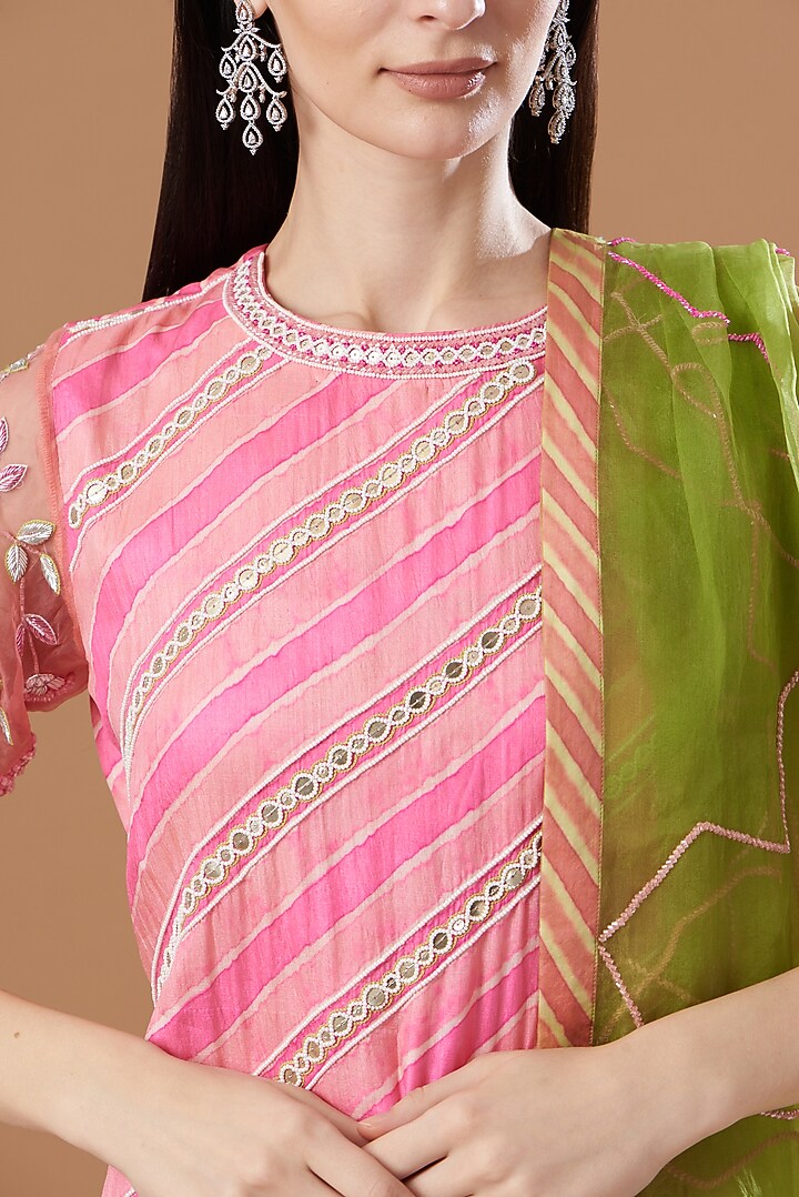 Blush Pink Leheriya Printed Tunic Set by Anvita Jain Label at Pernia's Pop Up Shop