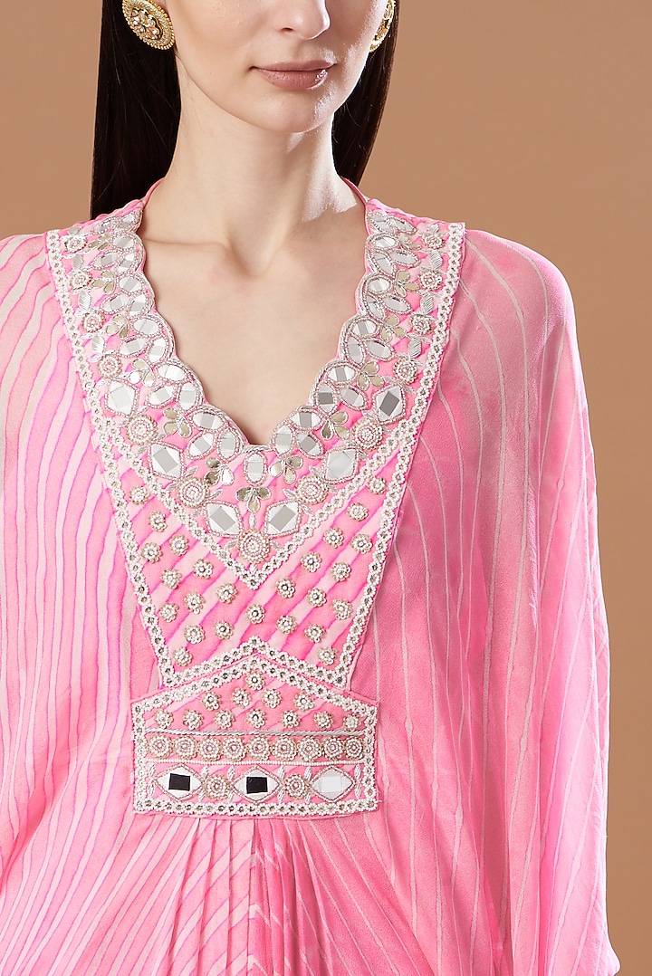 Blush Pink Leheriya Printed Kaftan Set by Anvita Jain Label at Pernia's Pop Up Shop