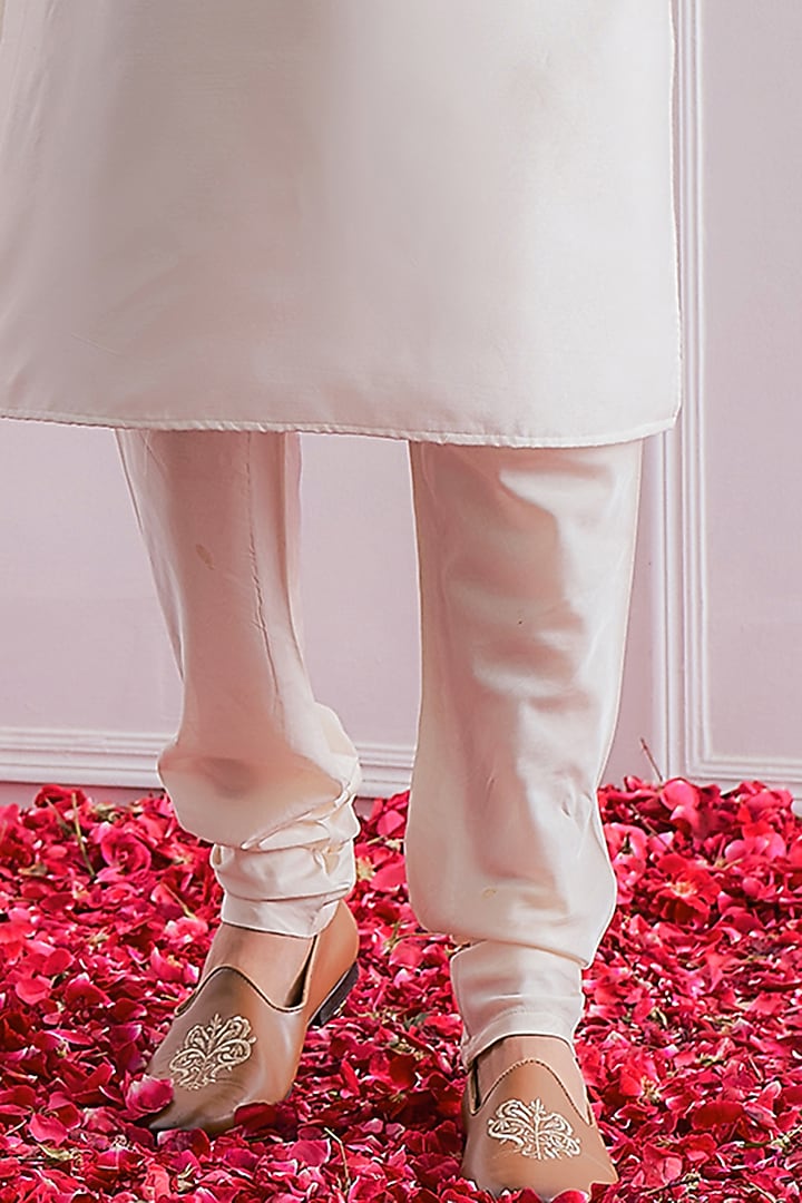 Ivory Kurta Set With Nehru Jacket by Ankit V Kapoor at Pernia's Pop Up Shop