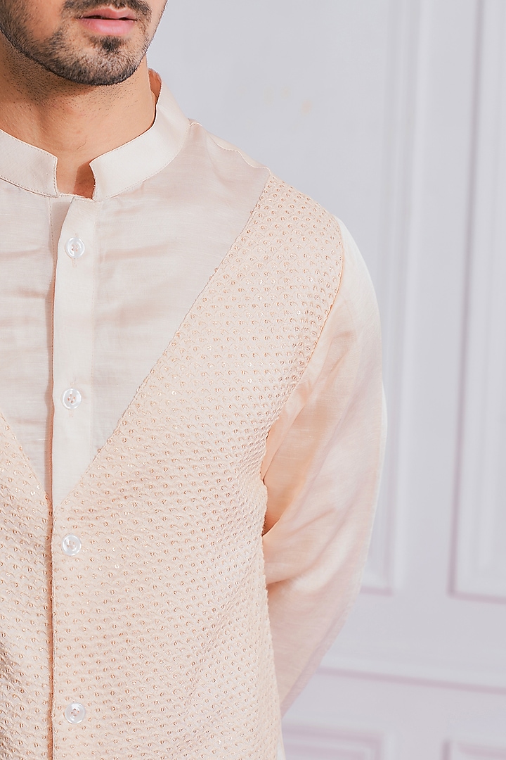 Peach Pure Georgette Machine Embroidered Kurta Set by Ankit V Kapoor at Pernia's Pop Up Shop