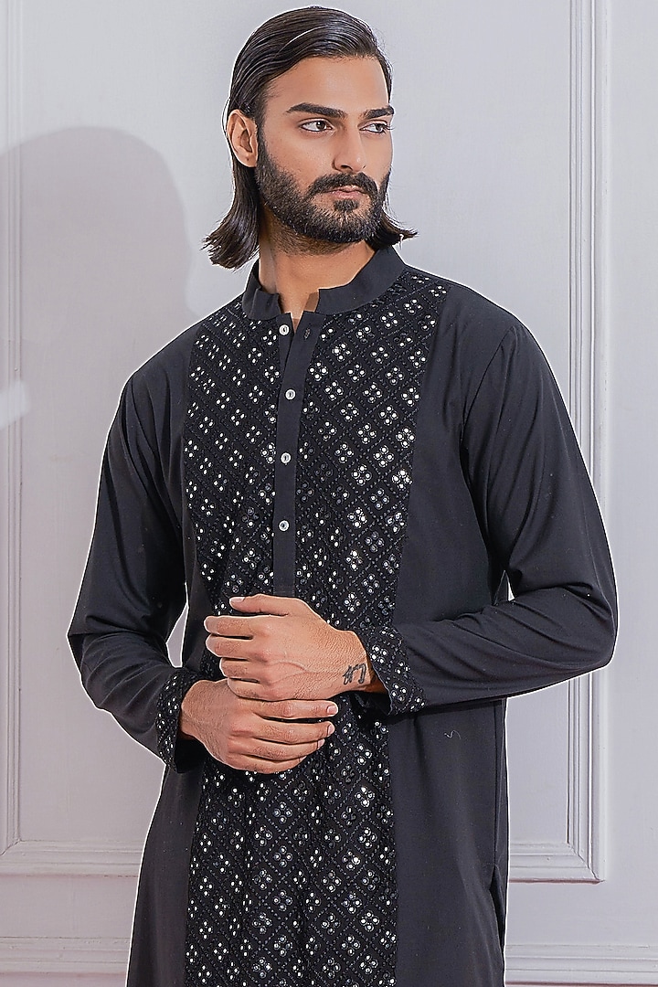 Black Embroidered Kurta Set by Ankit V Kapoor at Pernia's Pop Up Shop