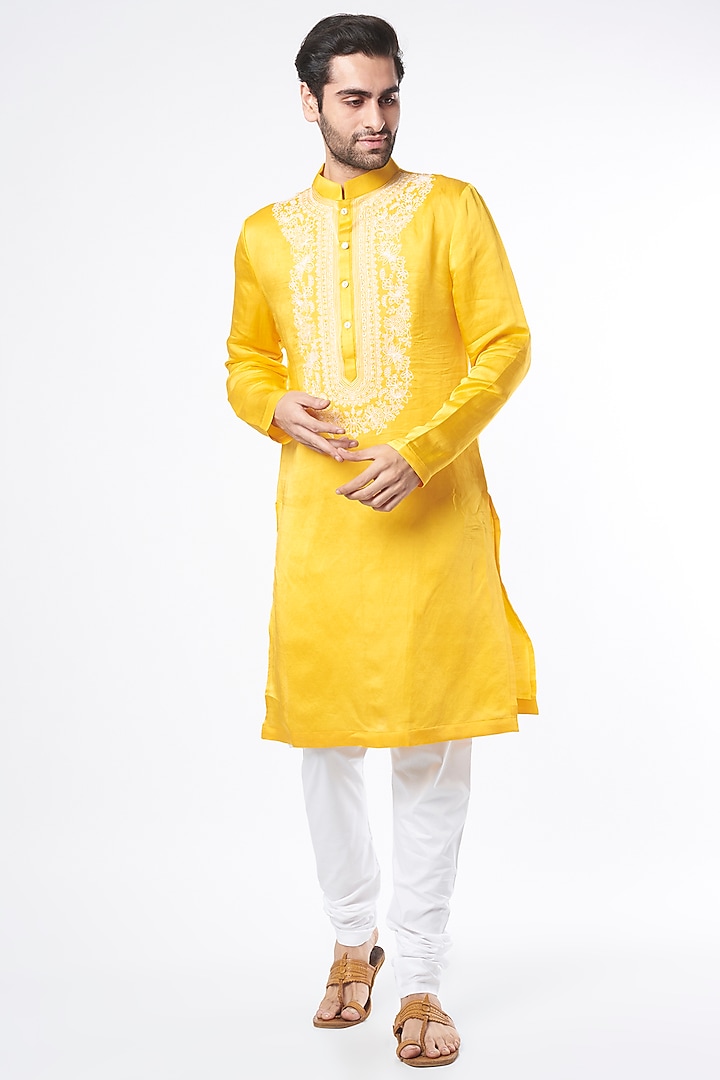 Mustard Hand Embroidered Kurta Set by Ankit V Kapoor at Pernia's Pop Up Shop