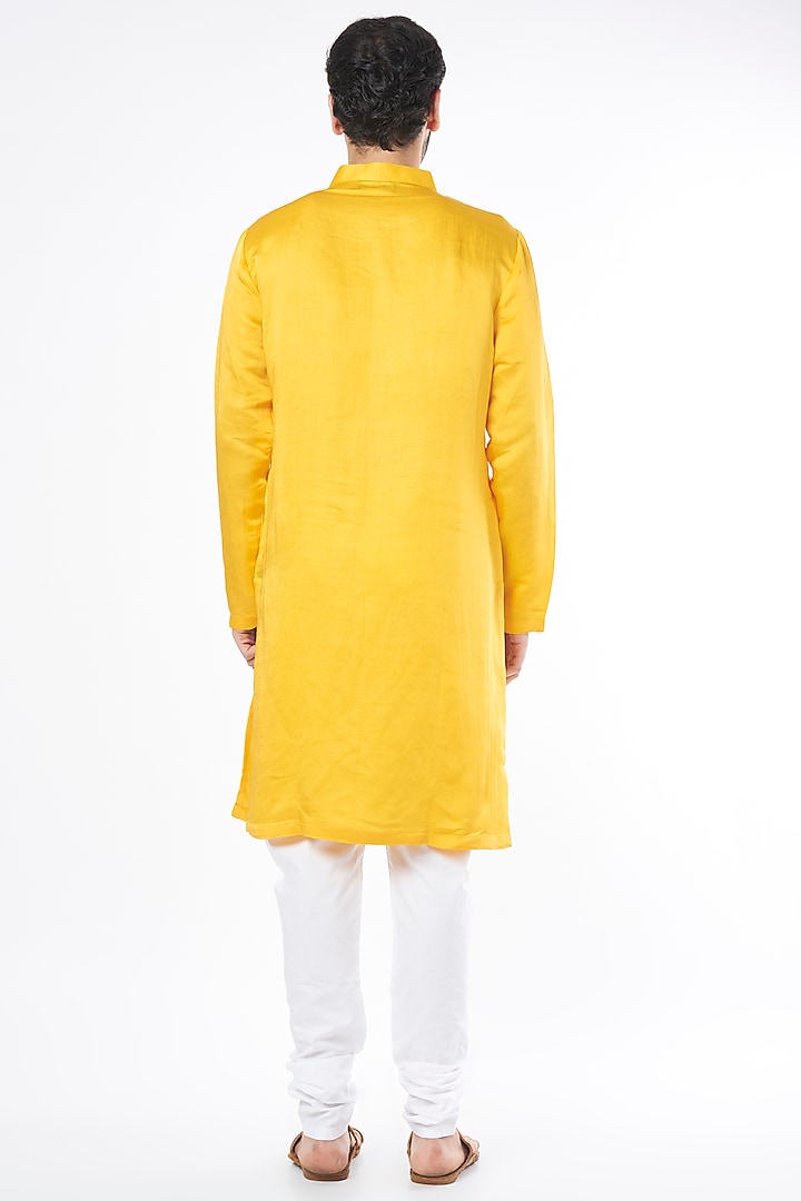 Mustard Aari Embroidered Kurta Set by Ankit V Kapoor at Pernia's Pop Up Shop