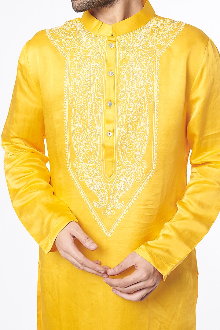 Mustard Aari Embroidered Kurta Set by Ankit V Kapoor at Pernia's Pop Up Shop