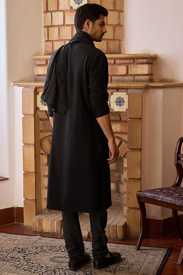 Black Cotton Silk Thread Embroidered Kurta Set by Ankit V Kapoor at Pernia's Pop Up Shop