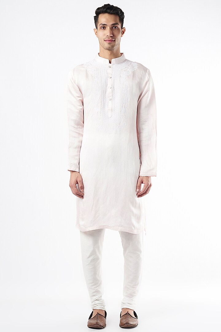 Powder Pink Hand Embroidered Kurta Set by Ankit V Kapoor at Pernia's Pop Up Shop